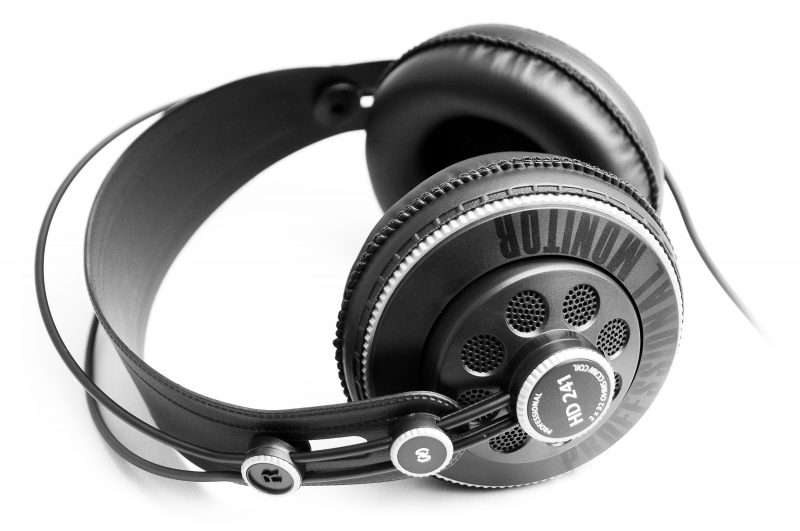 Студийные наушники Axelvox HD241