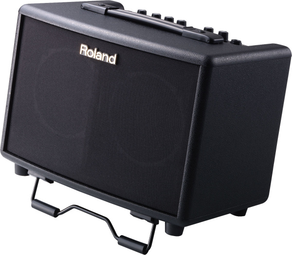 Комбоусилитель для акустических гитар Roland AC-33