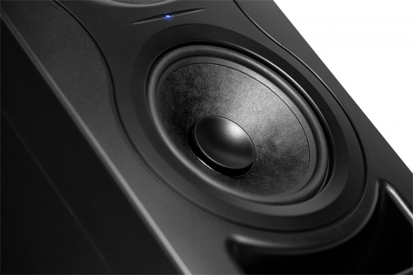 Студийный монитор Kali Audio IN-5