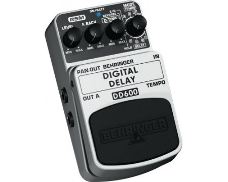 Гитарная педаль BEHRINGER DD600